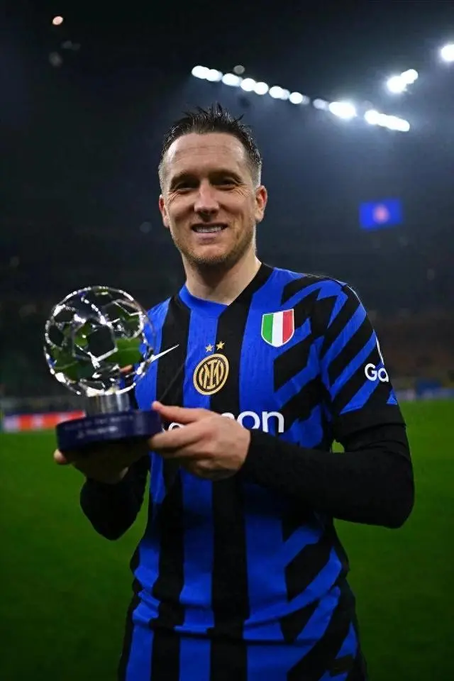 华体会下载-关于AC米兰轻取本菲卡，范戴克梅开二度西甲的信息  第1张