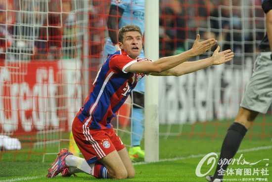 华体会hth-荷兰险胜曼城，穆勒高光表现  第1张